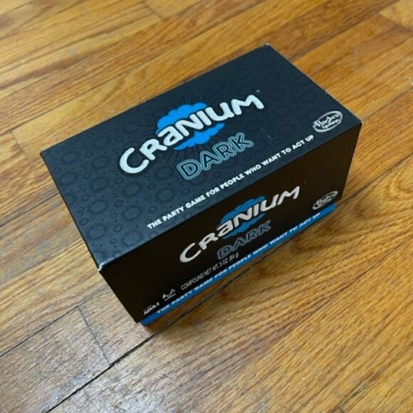 Cranium Dark Card Adult Party Game - New Sealed - Hauntingly Fun Best Seller - Picture 2 of 4